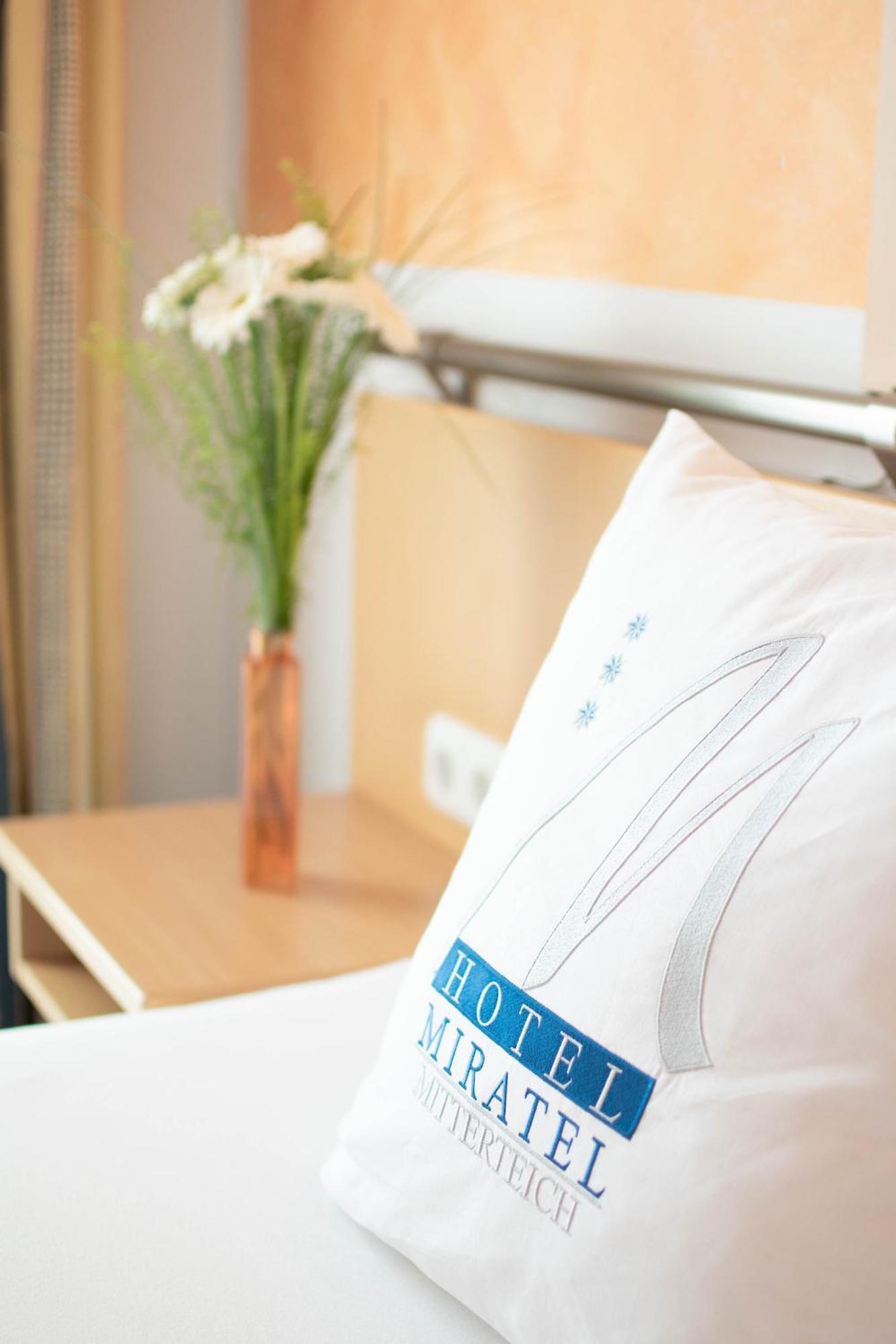 Miratel Hotel Mitterteich Ngoại thất bức ảnh